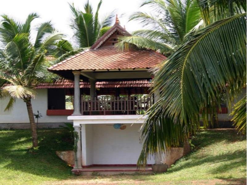 Over The Hill Poovar Exterior foto